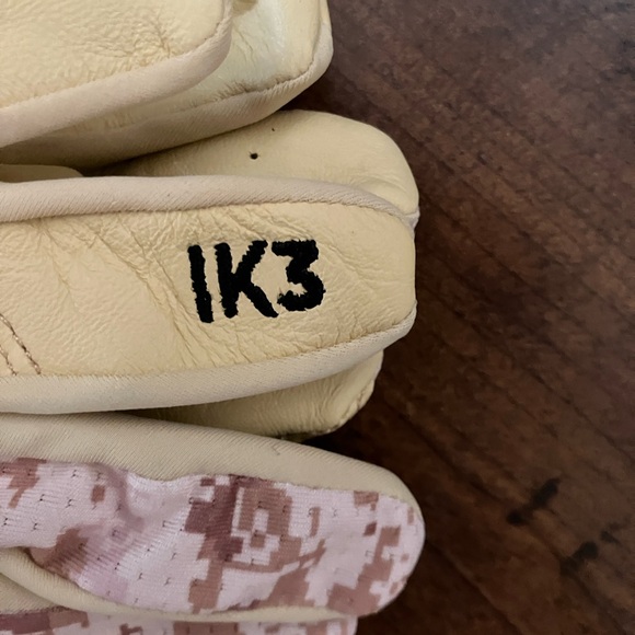 IK3 PRO SHORT CUFF BATTING GLOVES "DESERT CAMO" - Picture 8 of 8